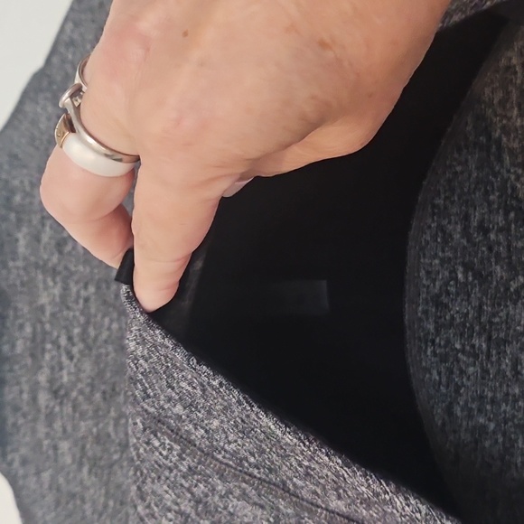 Lululemon Woman's Zip-Uo Jacket - Picture 12 of 13